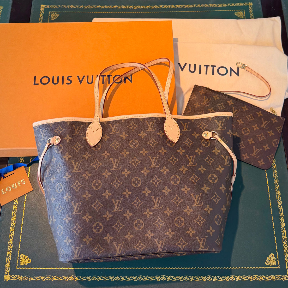 Louis Vuitton Neverfull MM