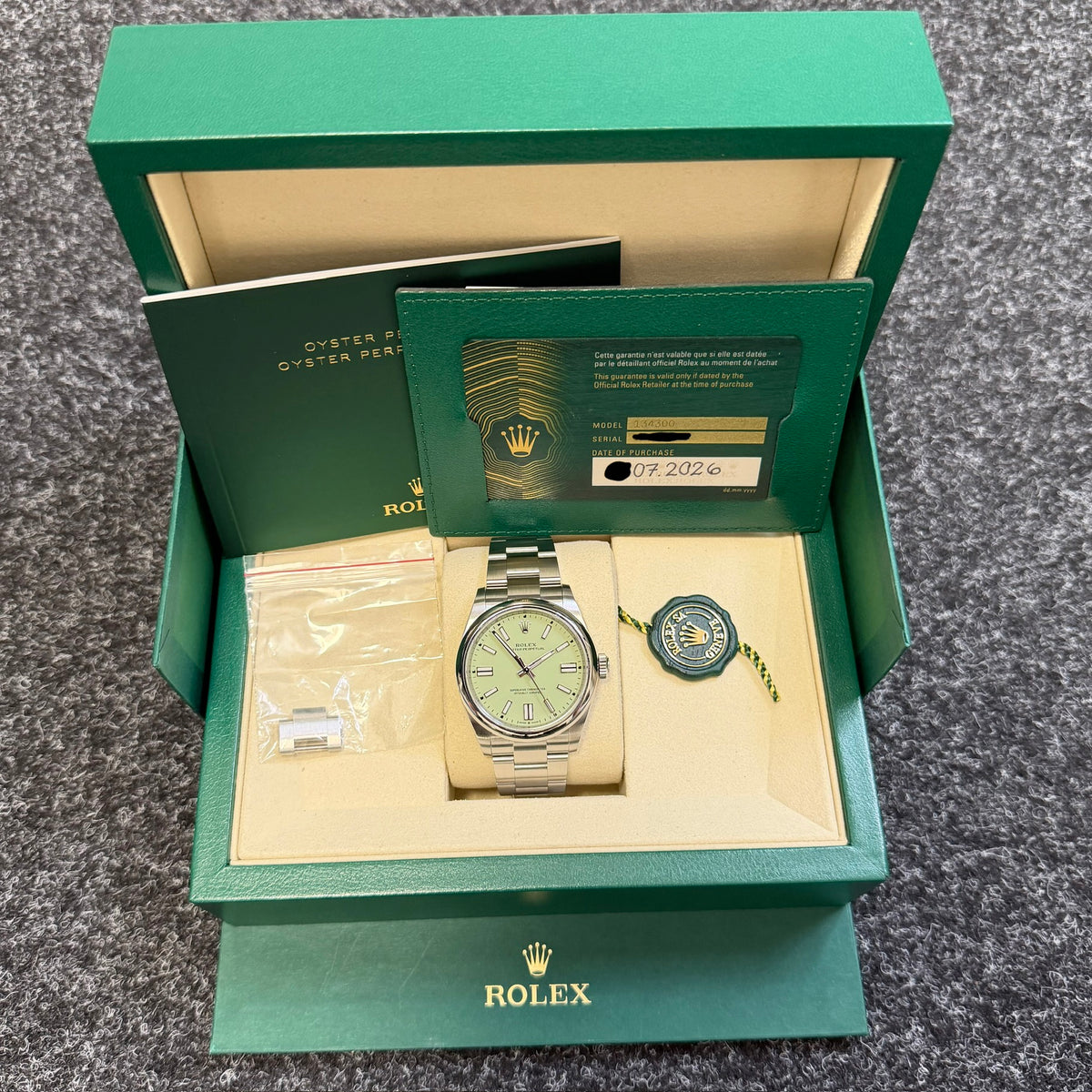 Rolex Oyster Perpetual 41 - 134300