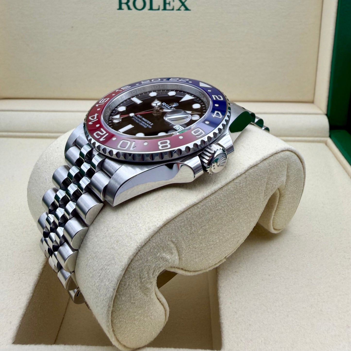 Rolex GMT-Master II - 126710BLRO