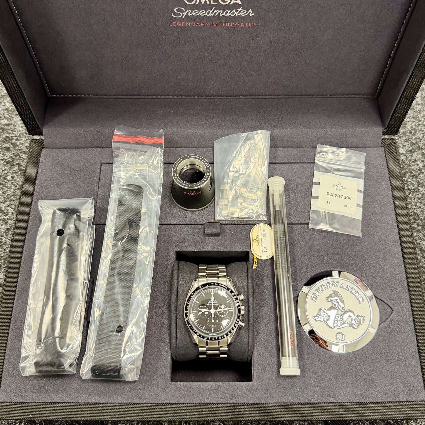 Omega Speedmaster Professional Moonwatch - 311.30.42.30.01.005