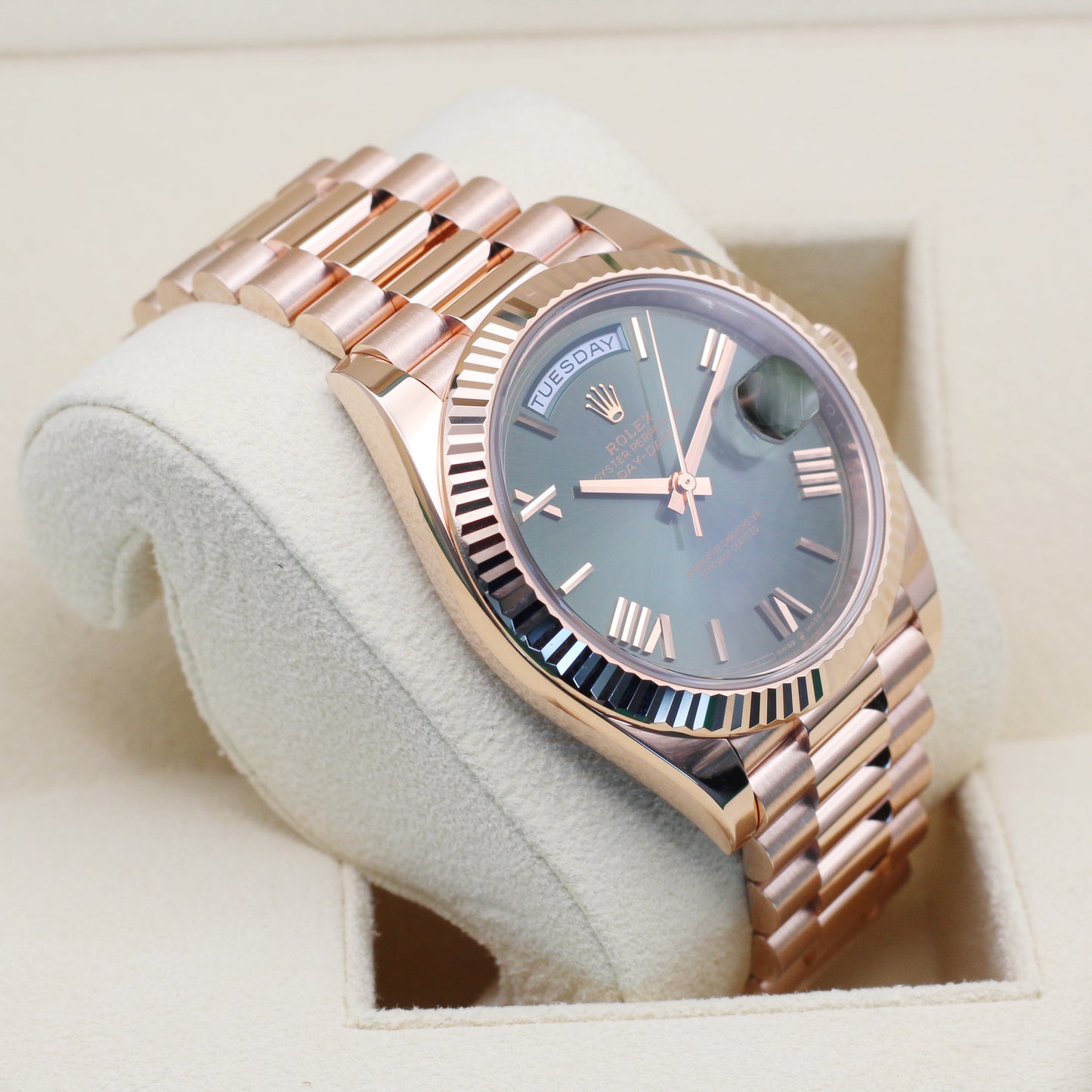 Rolex Day-Date 40 - 228235
