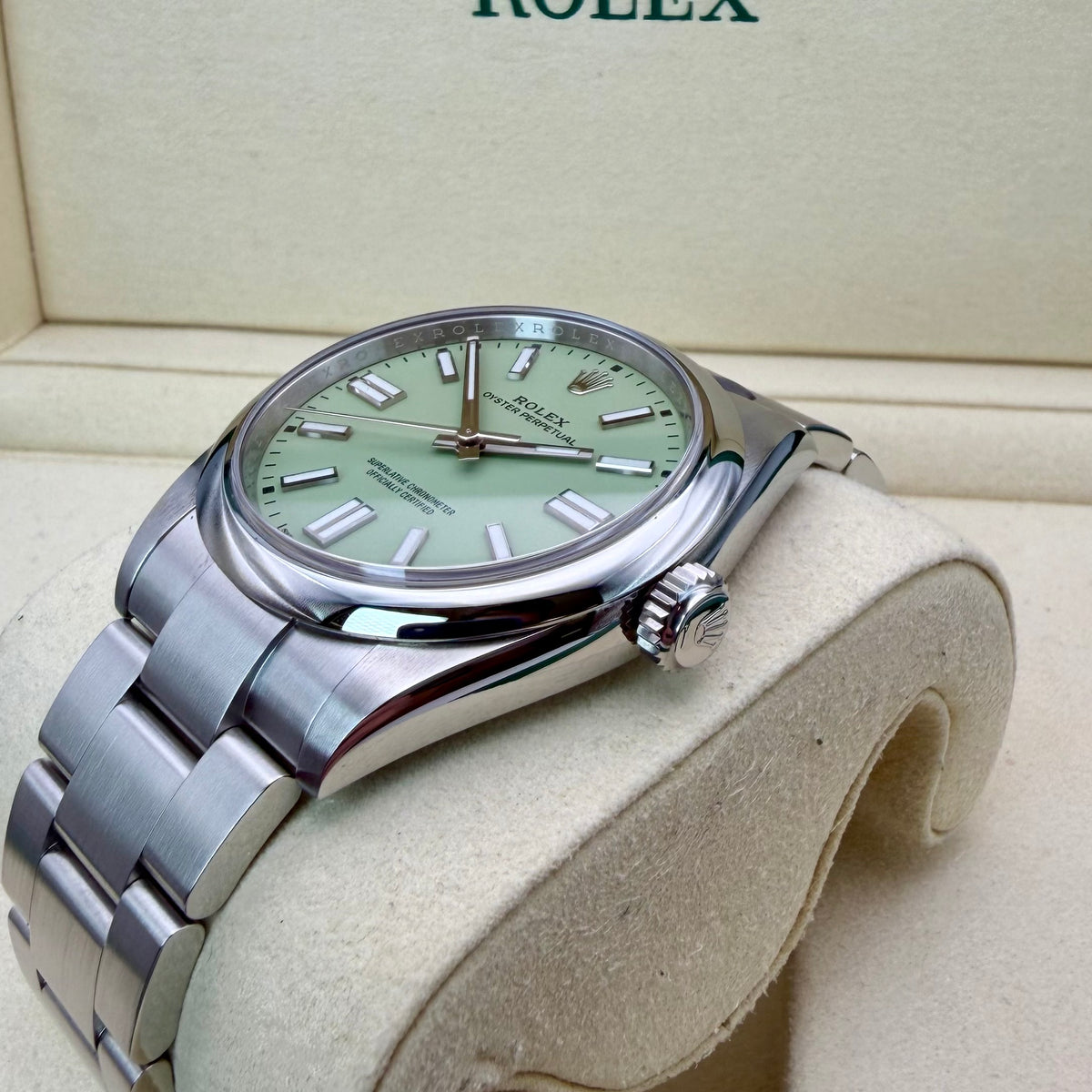 Rolex Oyster Perpetual 41 - 134300