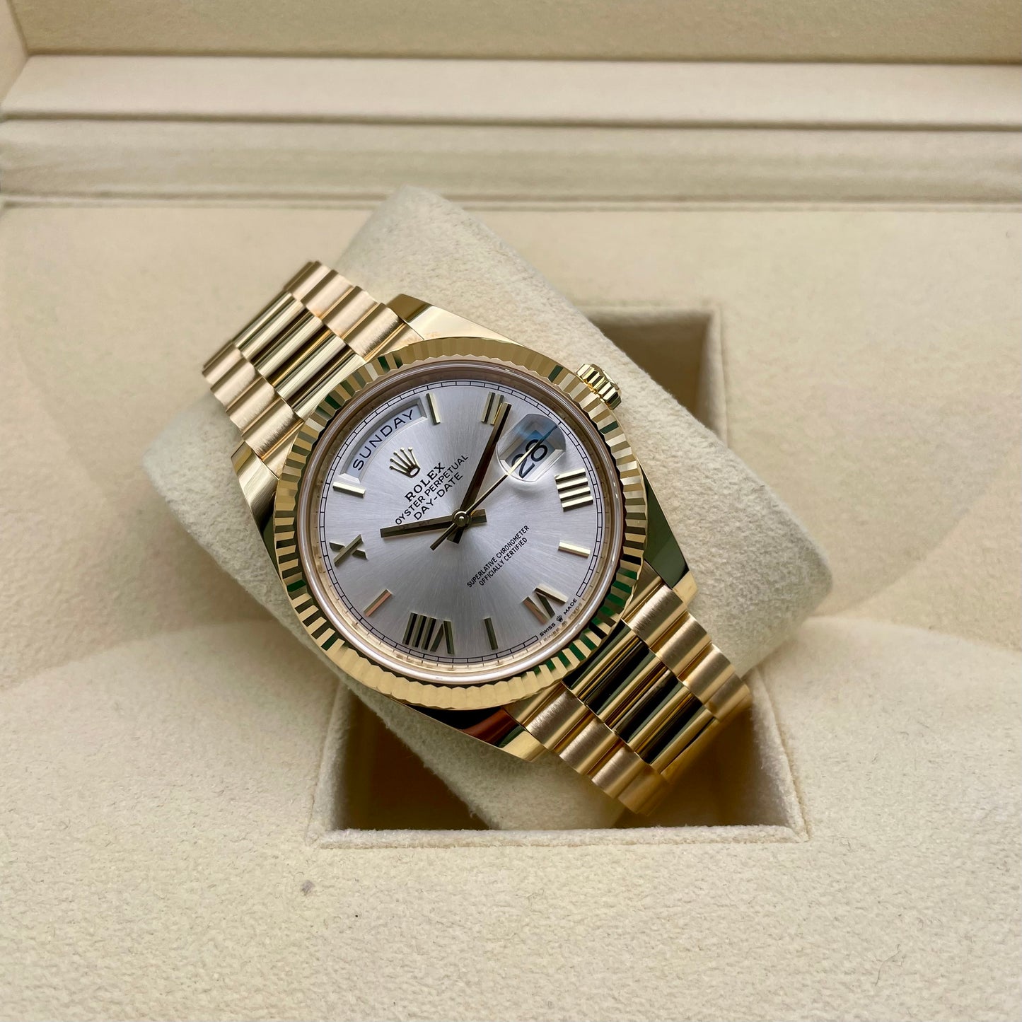 ROLEX DAY-DATE 40 - 228238