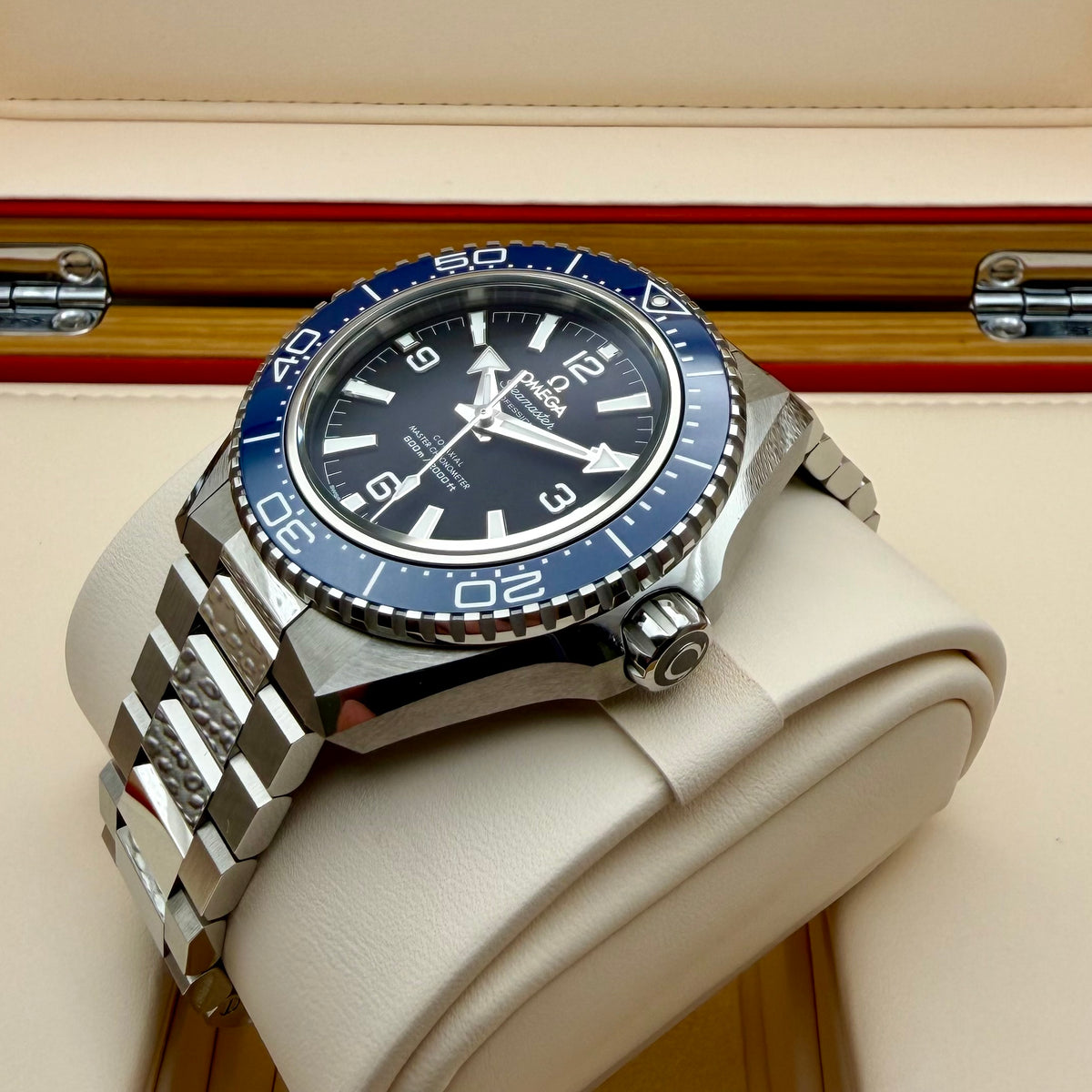 Omega Seamaster Planet Ocean 600M - 217.30.42.21.01.002
