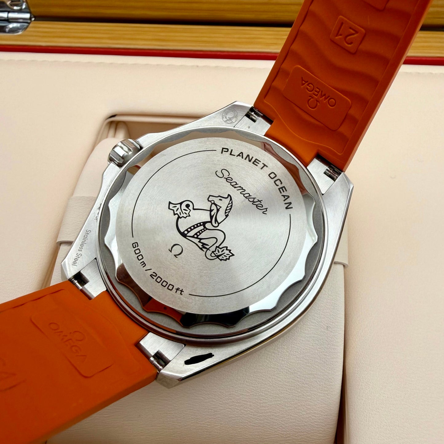 Omega Seamaster Planet Ocean - 217.32.42.21.01.004