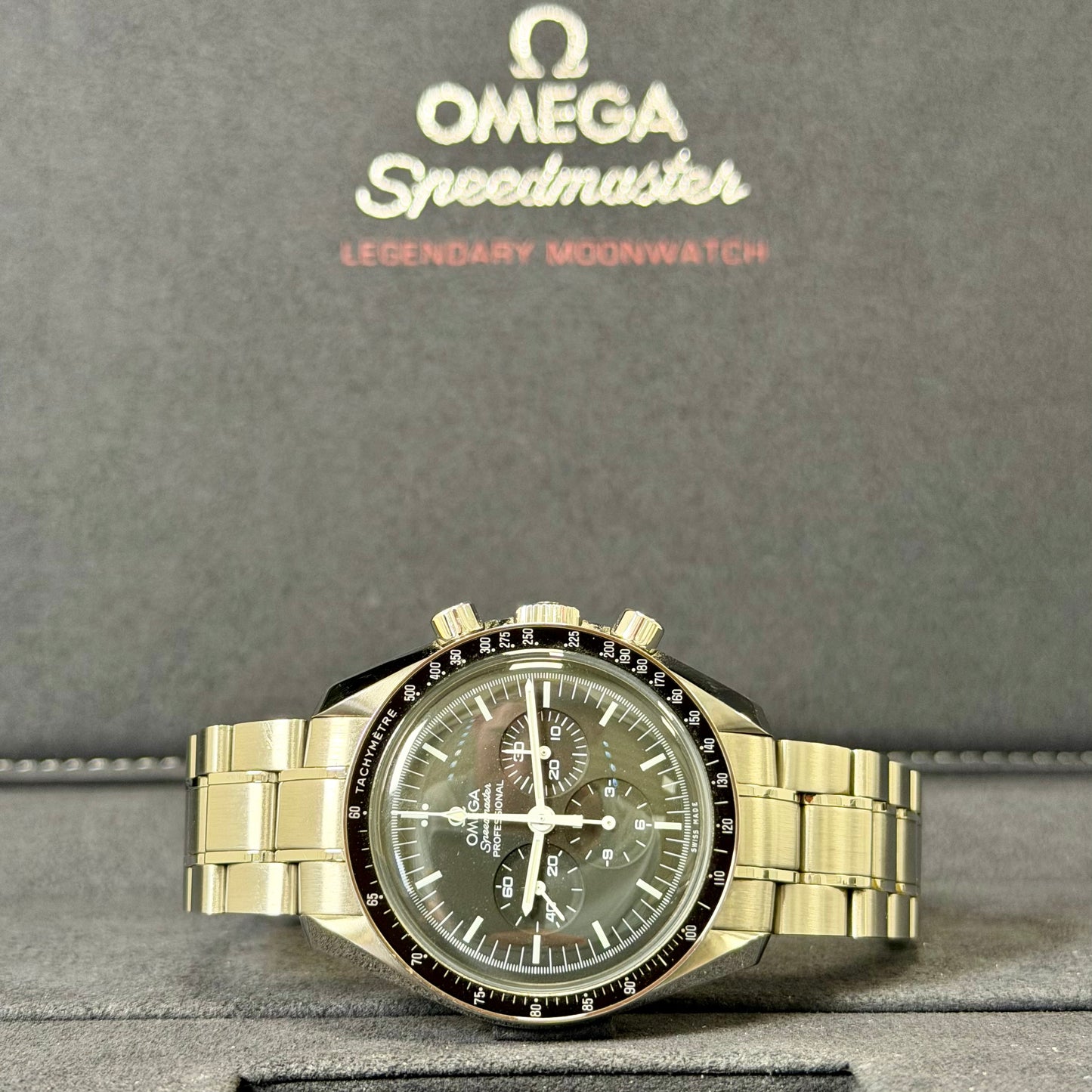 Omega Speedmaster Professional Moonwatch - 311.30.42.30.01.005