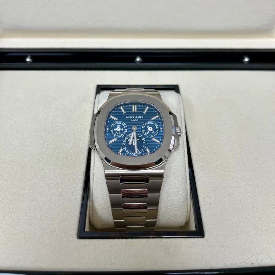 Patek Philippe Nautilus- 5740/1G-001