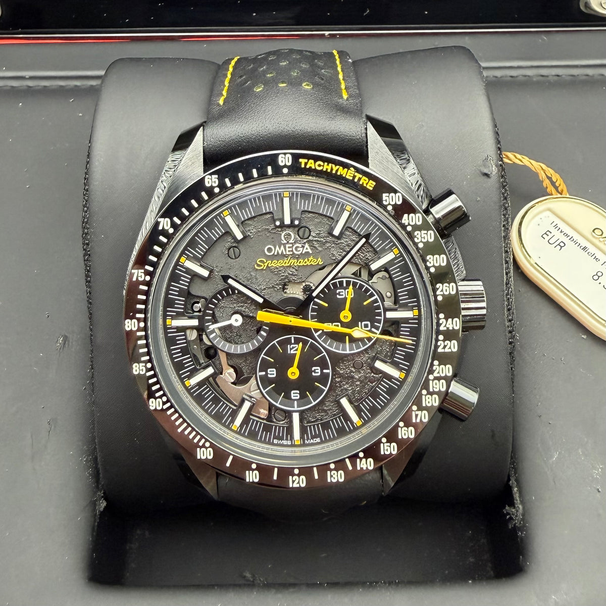 Omega Speedmaster Dark Side of the Moon Apollo 8 - 311.92.44.30.01.001