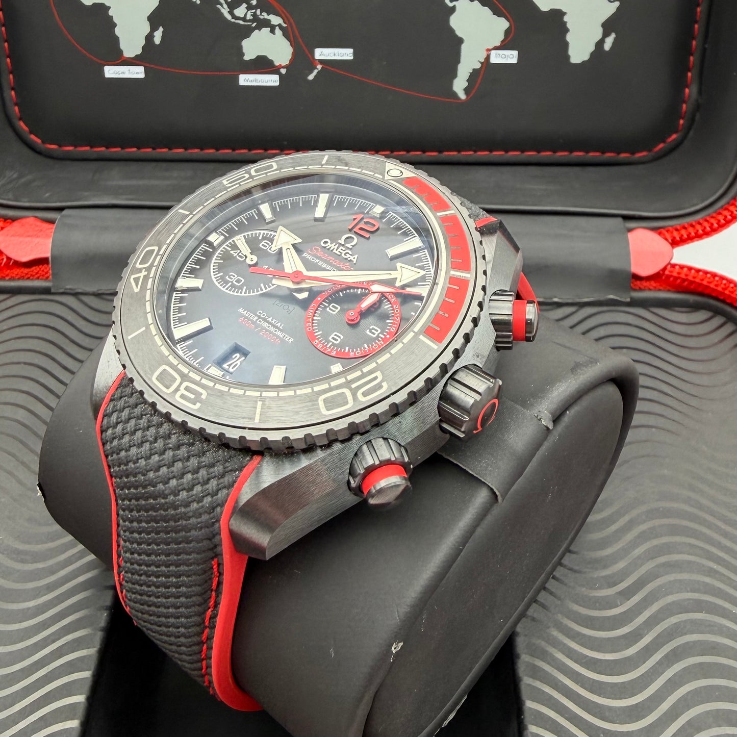 Omega Seamaster Planet Ocean - 215.92.46.51.01.002