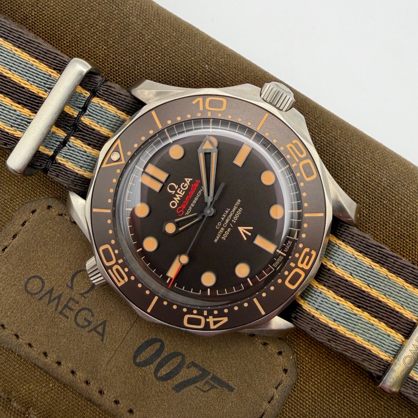Omega Seamaster Diver 300M James Bond 007 - 210.92.42.20.01.001