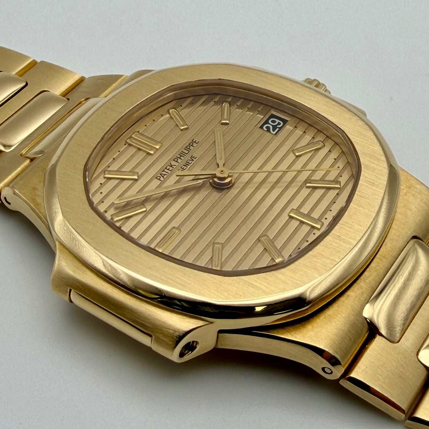 Patek Philippe Nautilus - 3800/001