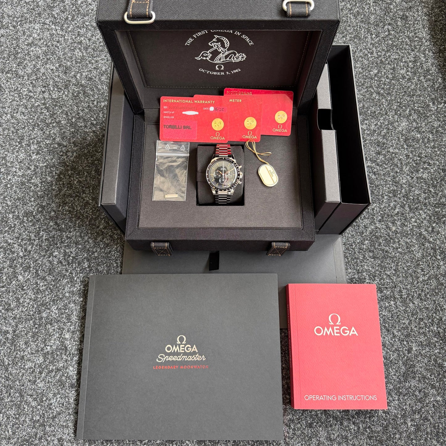Omega Speedmaster „First Omega in Space“ - 310.30.40.50.06.001