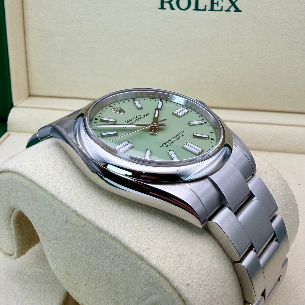 Rolex Oyster Perpetual 41 - 134300